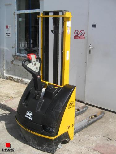 Vysokozdvižný vozík ručně vedený - elektrický